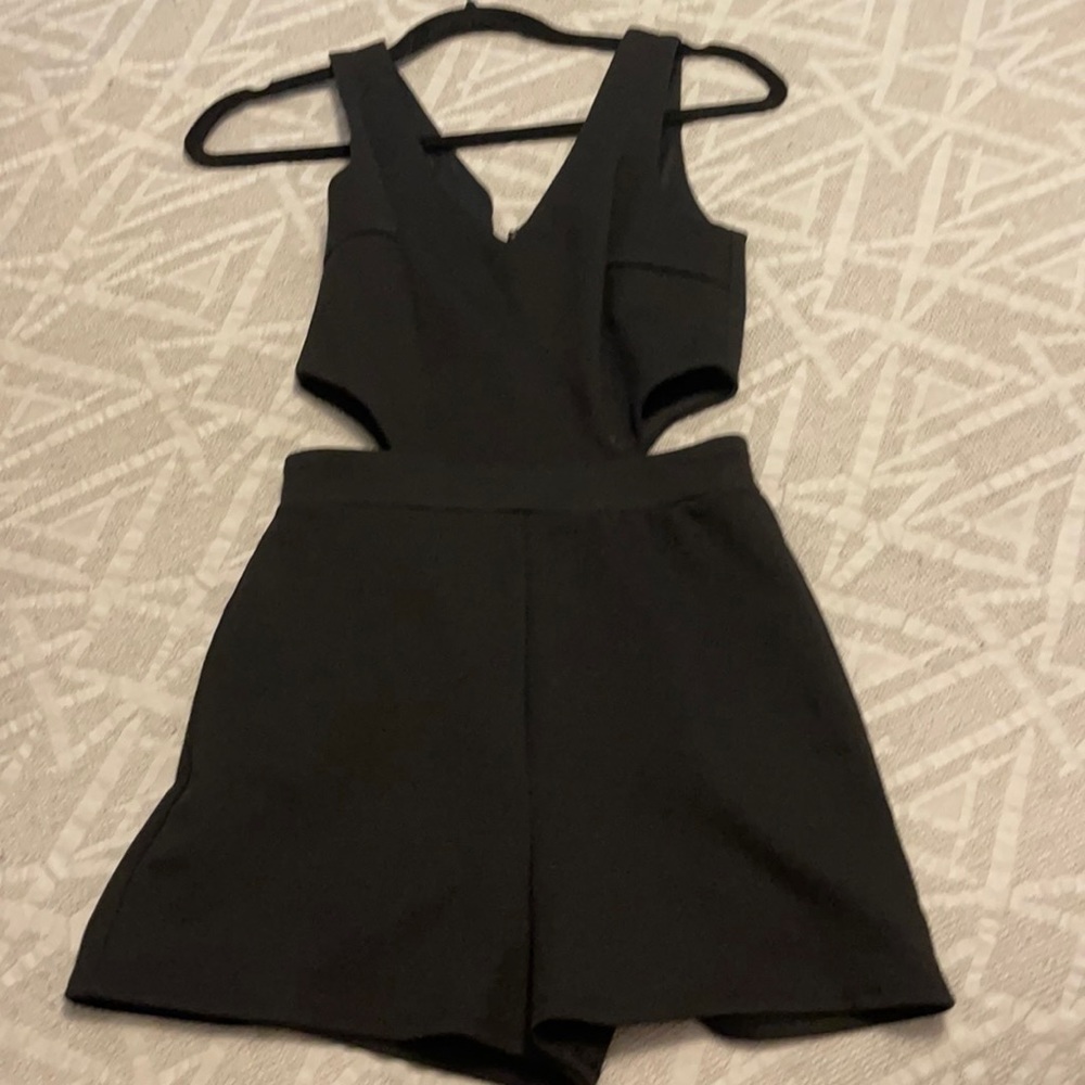 Soprano black romper